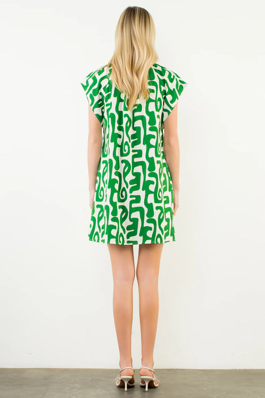 Short Sleeve Pattern V-neck Dress