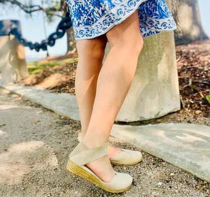 Chloe - Close-Toed Sandal