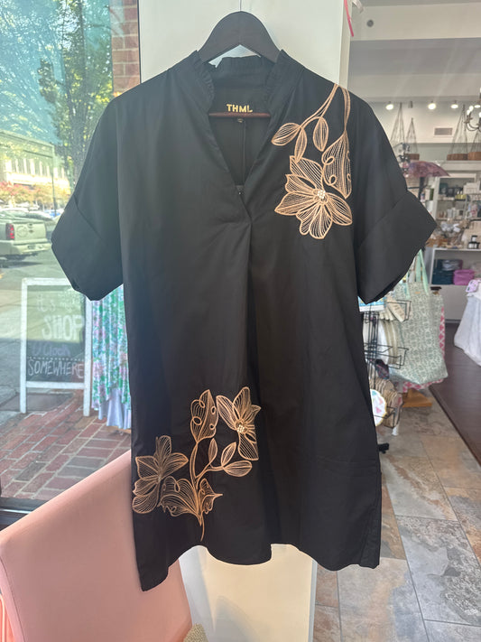 EMBOIDERY FLORAL COLLARED DRESS