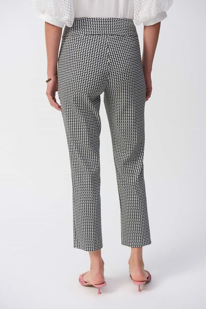 Geometric Jacquard Crop Pull-on Pant