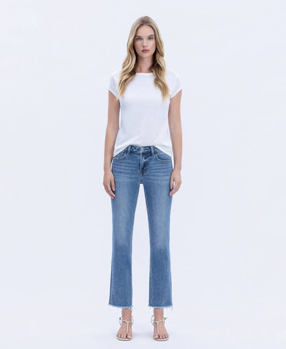 MID RISE MEDIUM WASH RAW HEM CROP STRAIGHT JEANS
