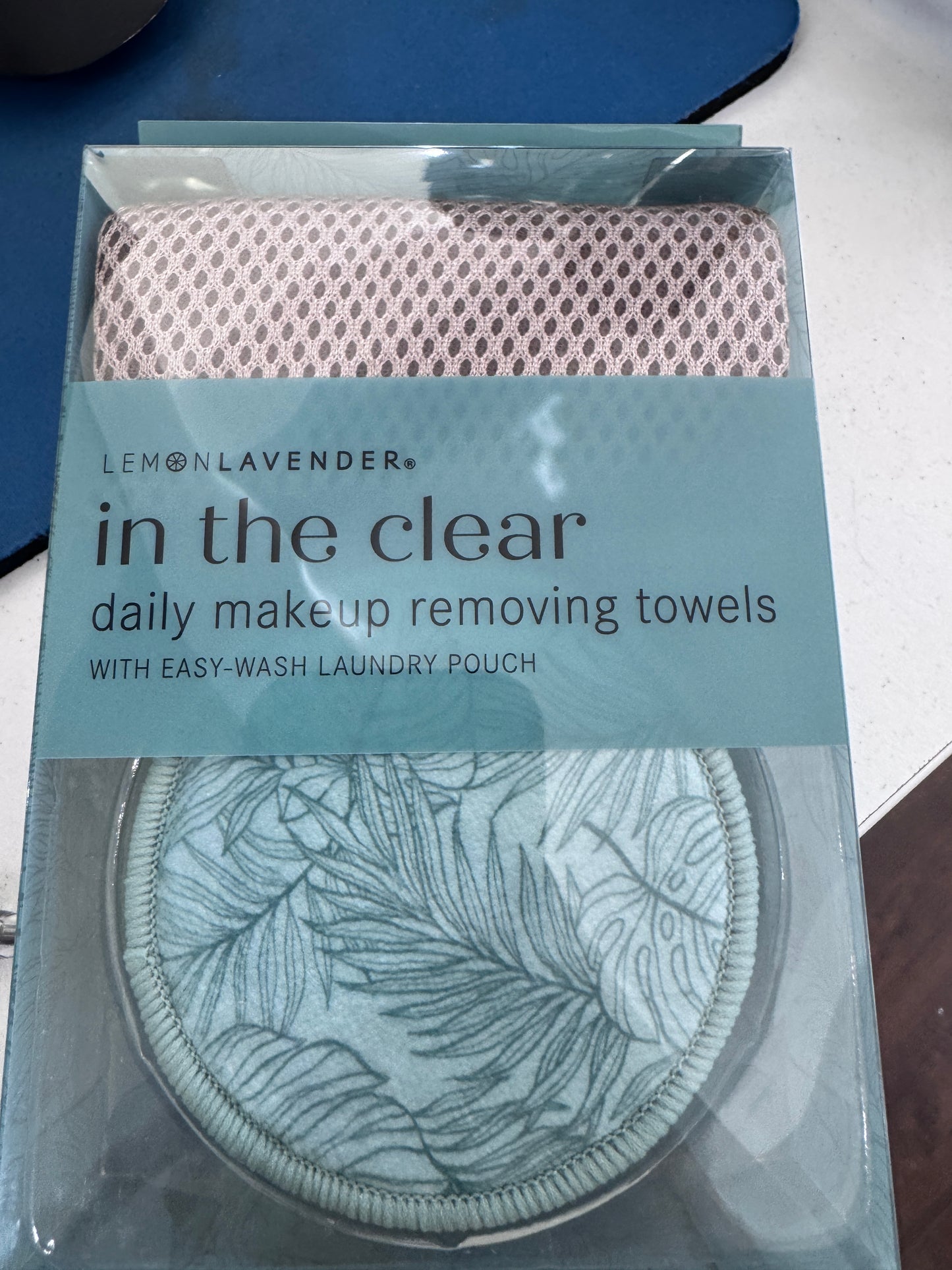 In the Clear Make-up Remover Rounds