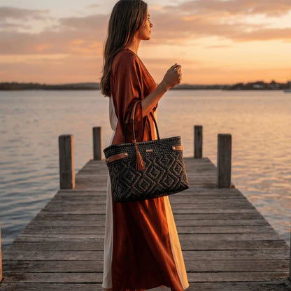 Open Basket Medium Braided Solid Black (Leather Cognac)