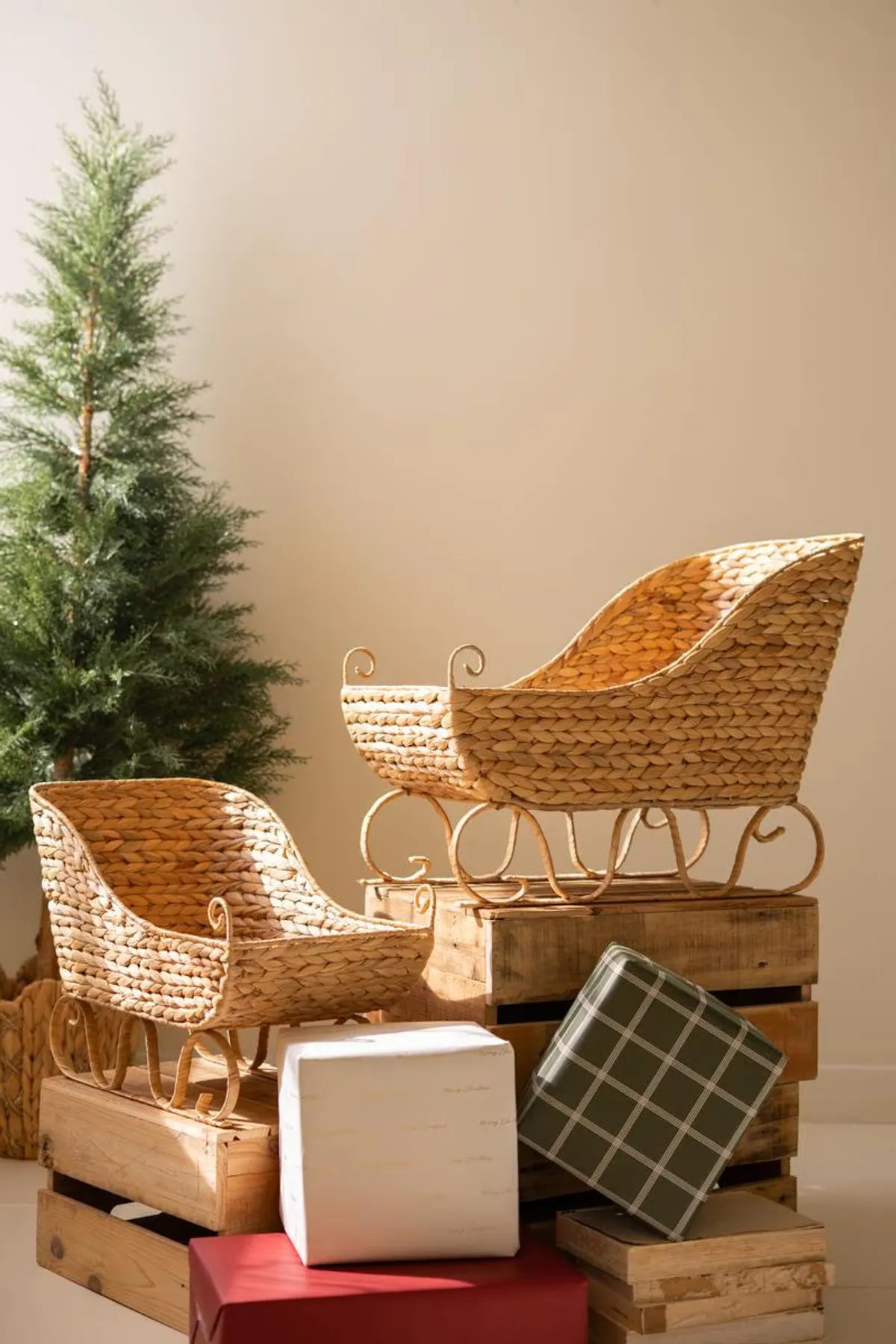 Seagrass Christmas Sleighs