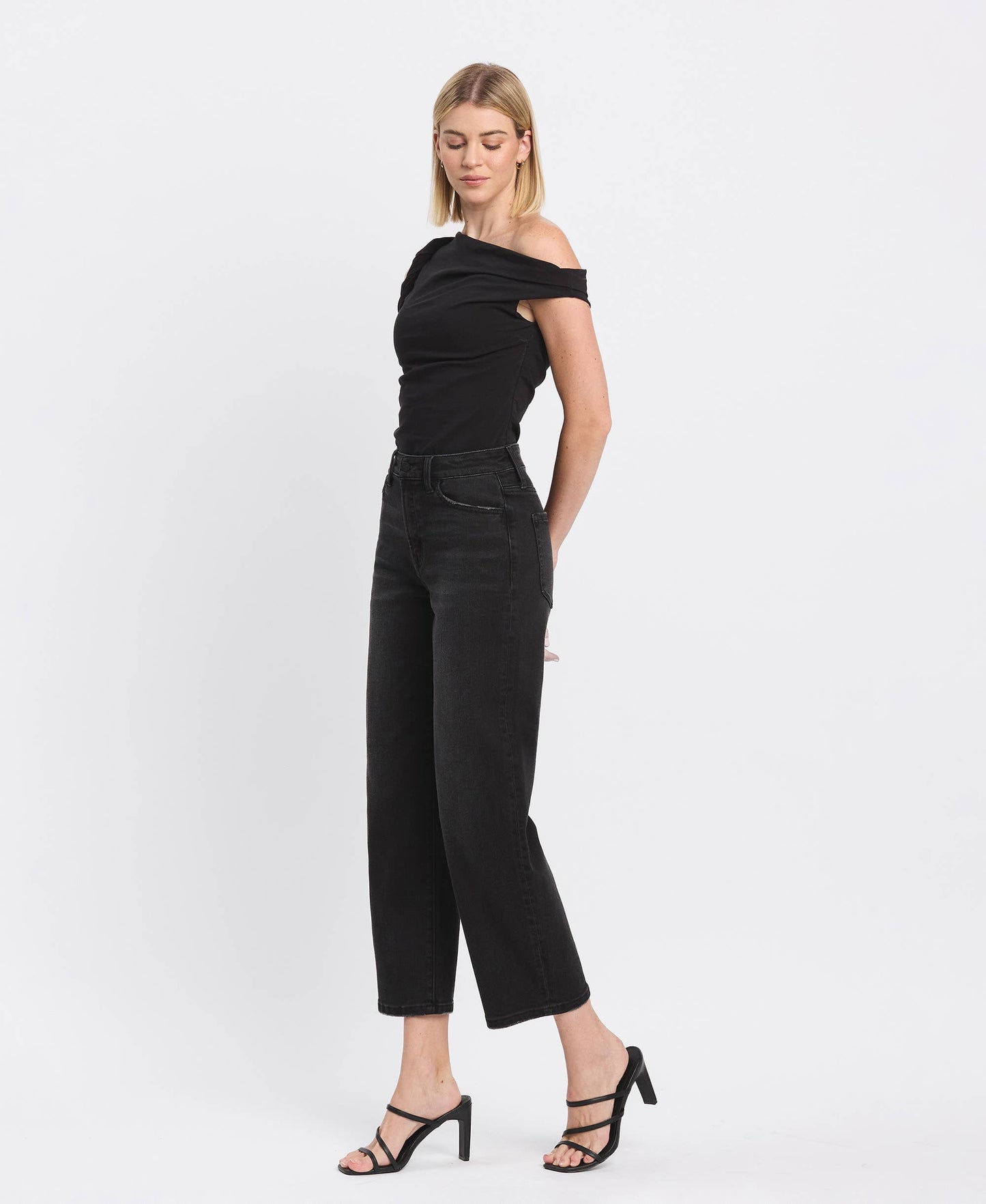 SUPER HIGH RISE WIDE BARREL JEANS T6616