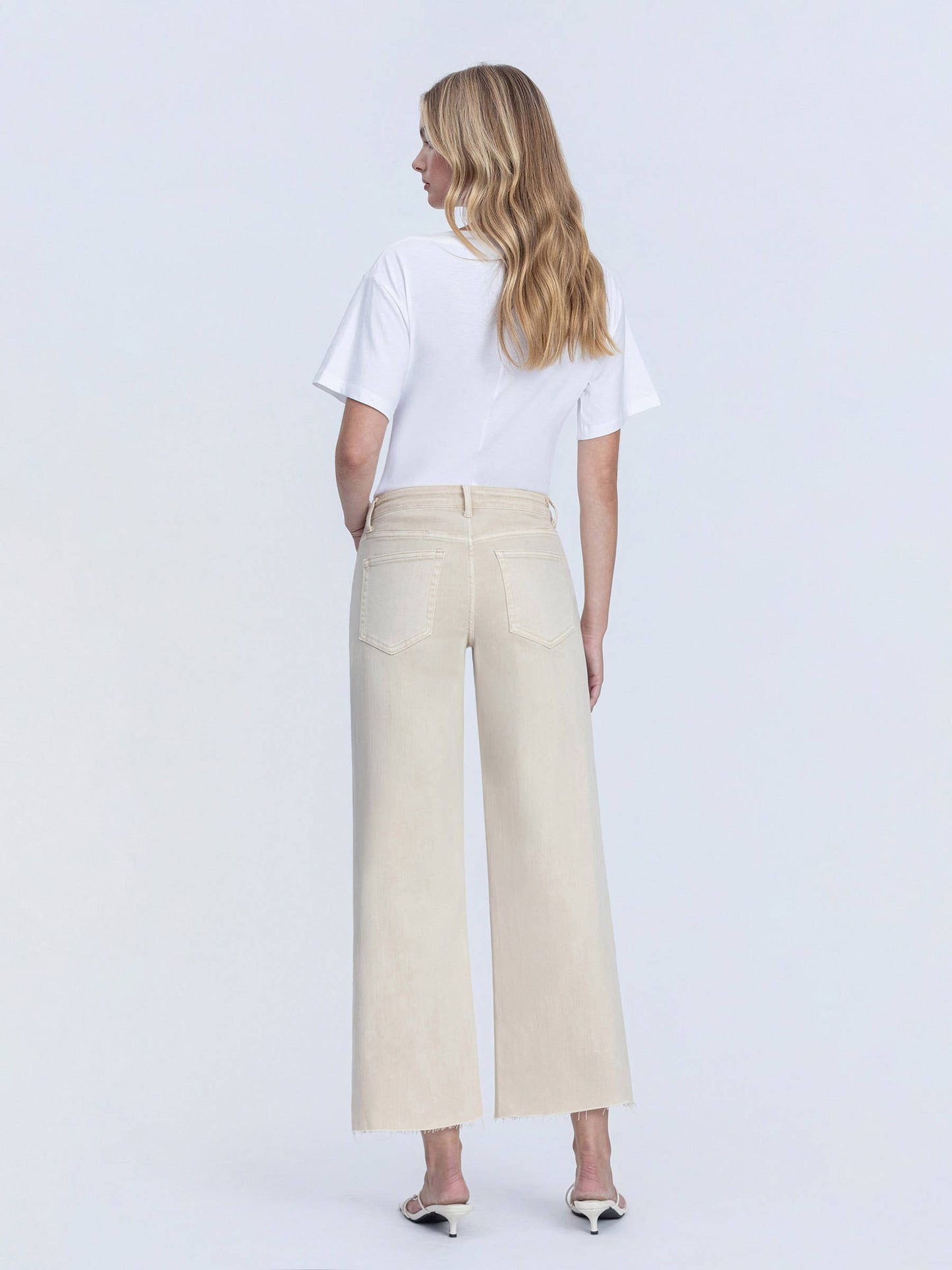 HIGH RISE CROP WIDE LEG JEANS