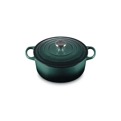 Signature Round Dutch Oven