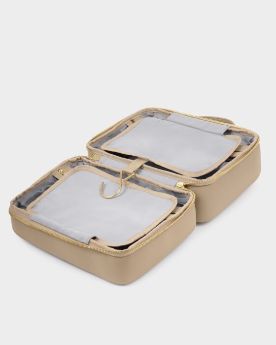 HANGING WASH BAG