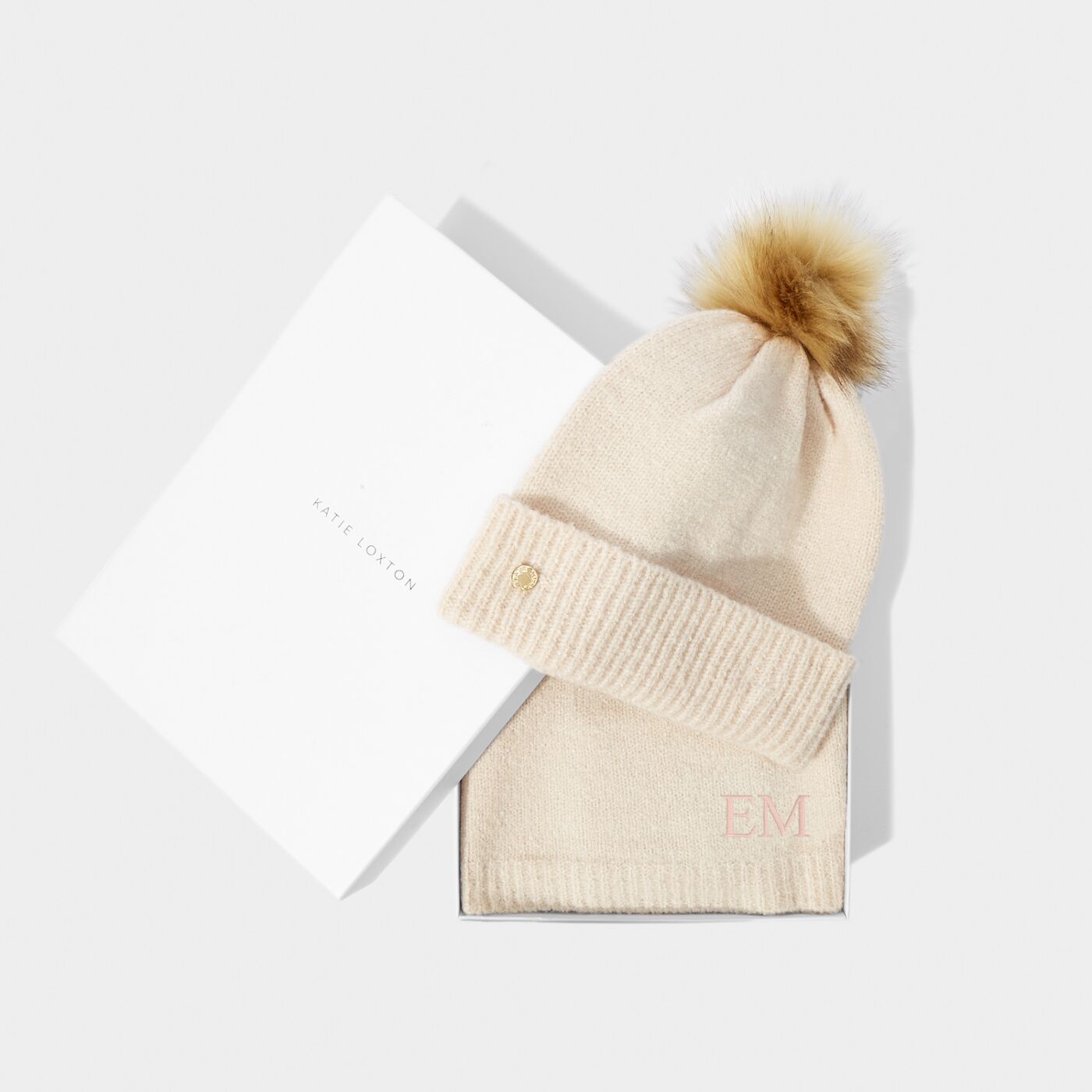 Boxed Fine Knitted Hat and Scarf Set