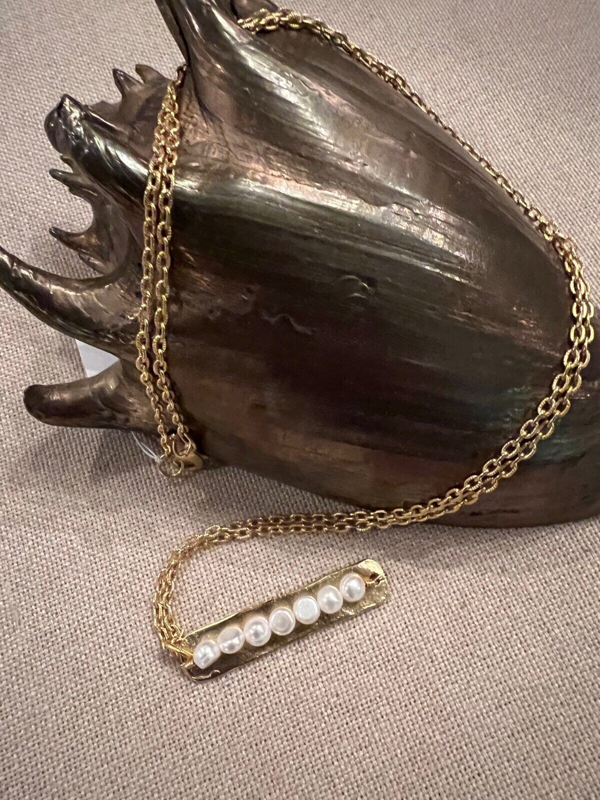 Susan Shaw Pearl Gold Bar Necklace